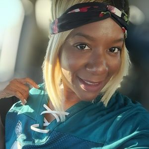 Meet your Posher, Gina